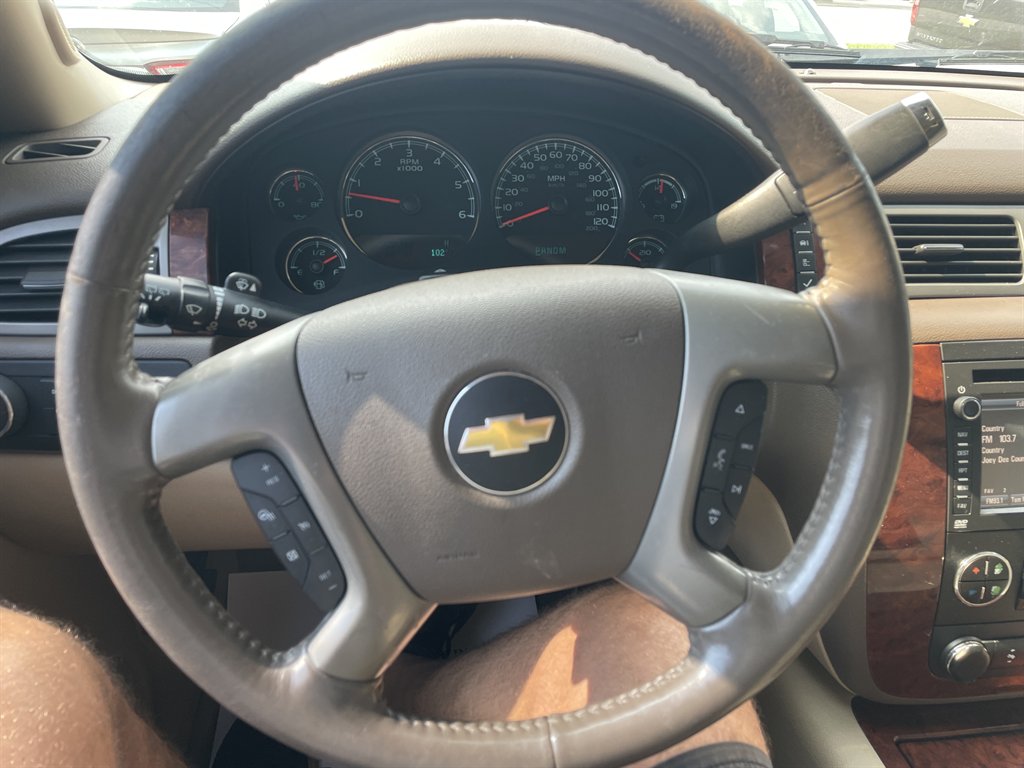 2013 Chevrolet Suburban - $15,970