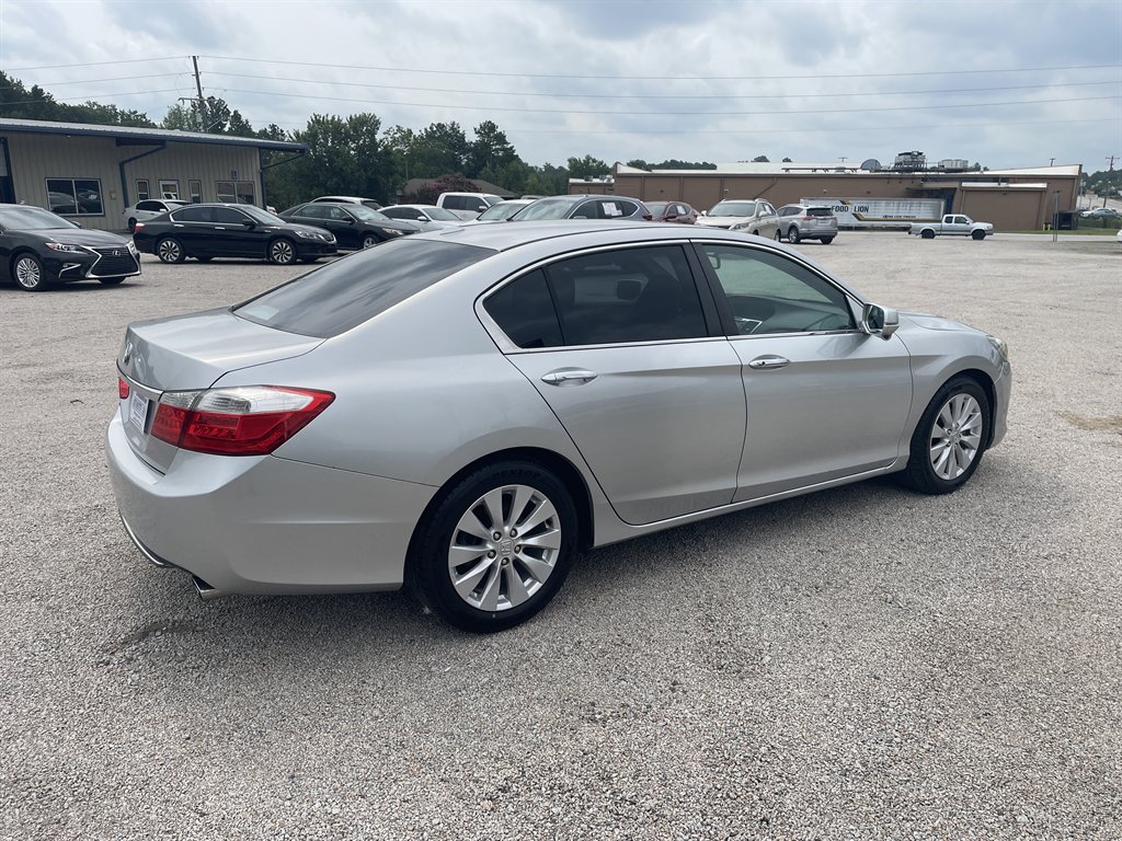 2013 Honda Accord - $11,480