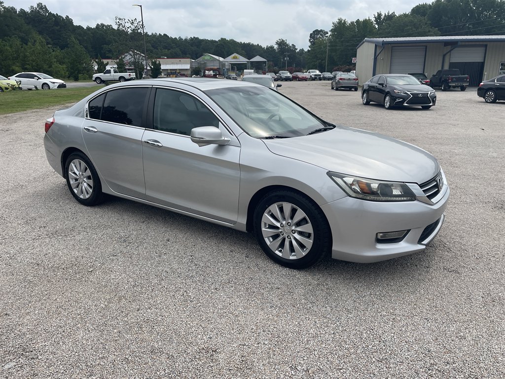 2013 Honda Accord - $11,480