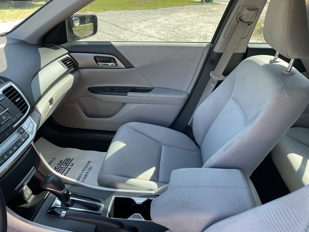 2015 Honda Accord - $13,960