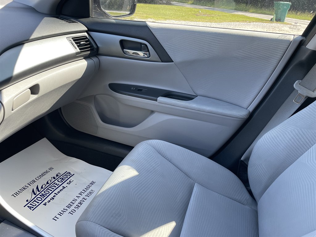 2015 Honda Accord - $13,960