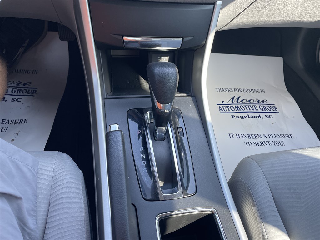 2015 Honda Accord - $13,960