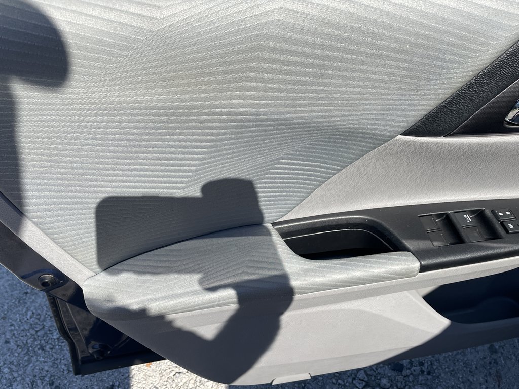 2015 Honda Accord - $13,960