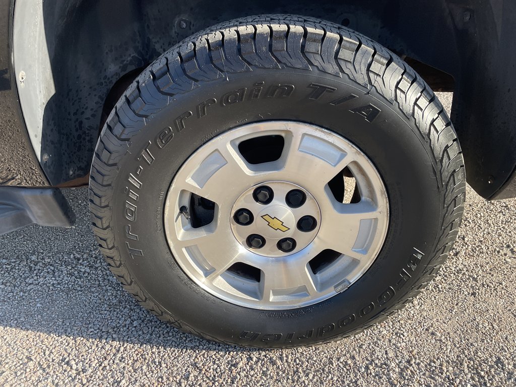 2007 Chevrolet Avalanche - $9,980