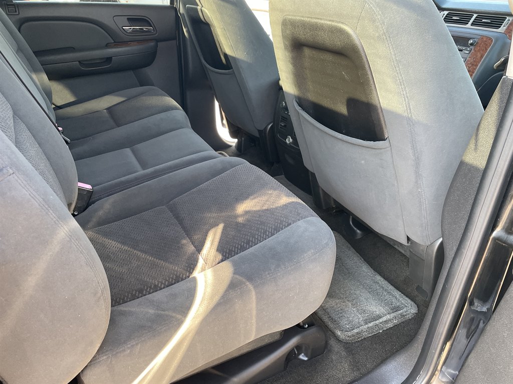2007 Chevrolet Avalanche - $9,980
