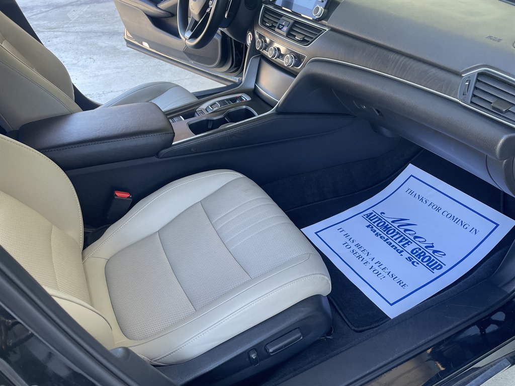 2018 Honda Accord - $17,960