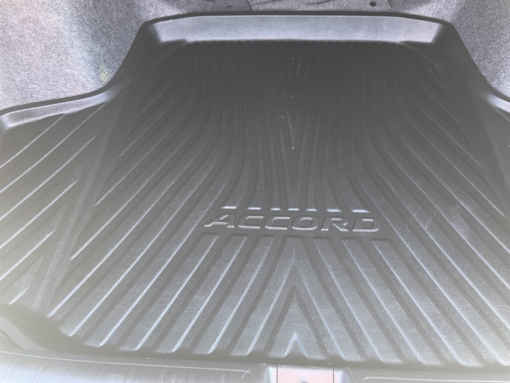 2018 Honda Accord - $17,960