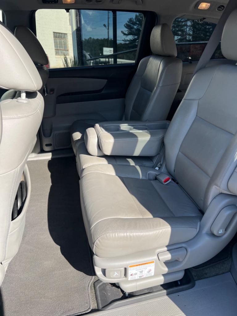2015 Honda Odyssey Touring photo