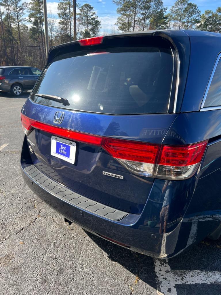2015 Honda Odyssey Touring photo