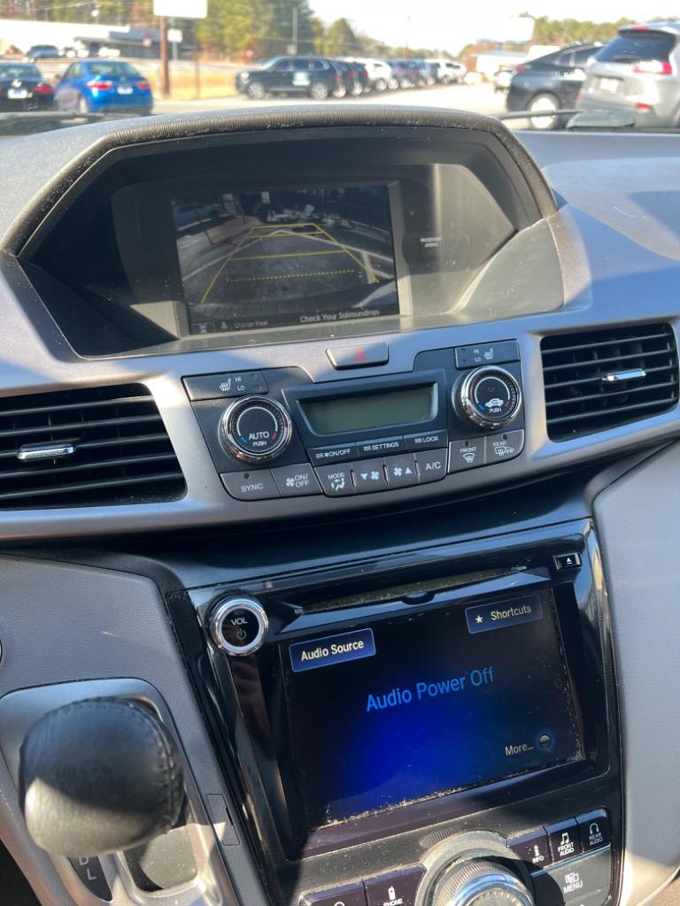 2015 Honda Odyssey - $9,500