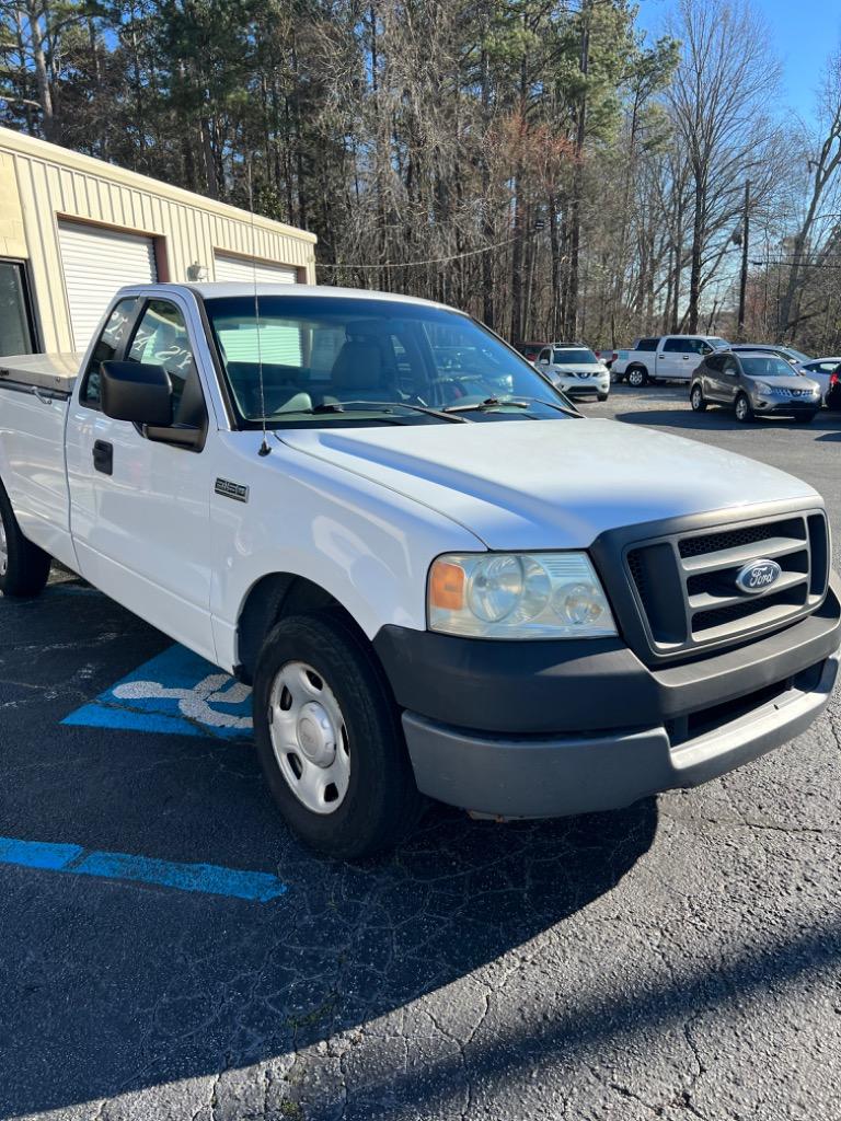 2005 Ford F-150 XL photo