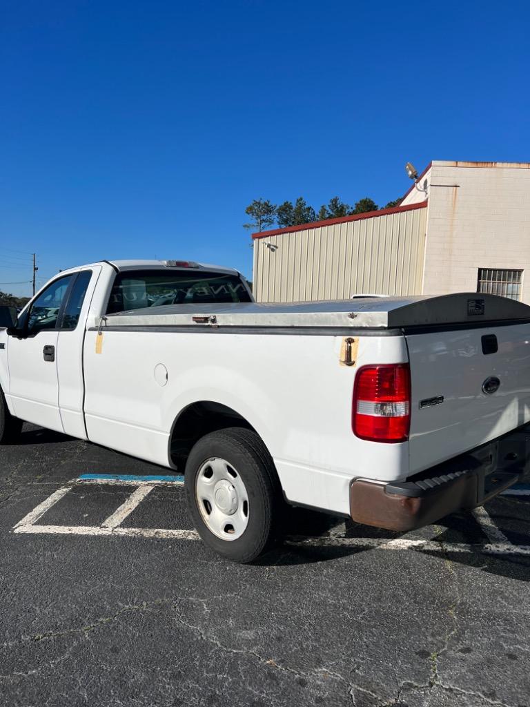 2005 Ford F-150 XL photo