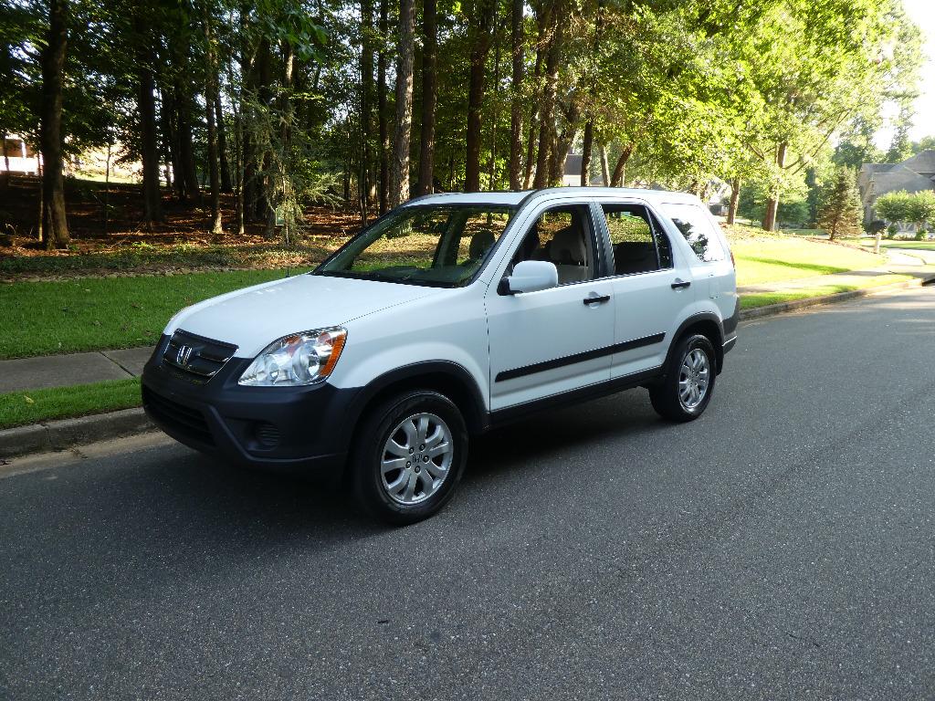 2005 Honda CR-V - $10,995