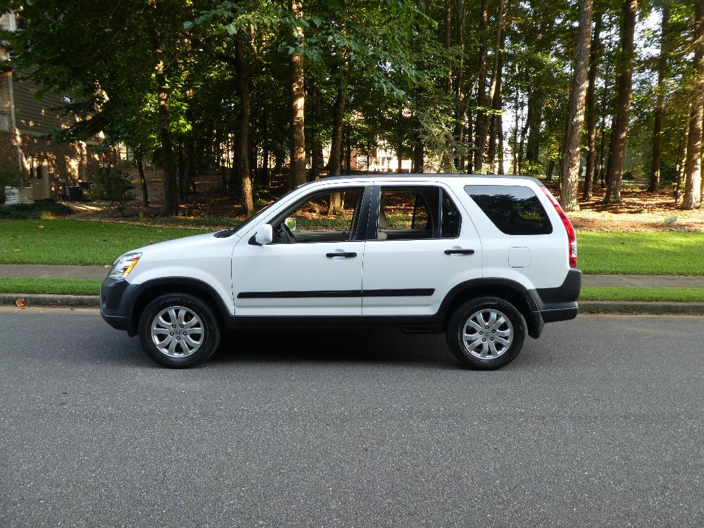 2005 Honda CR-V - $10,995