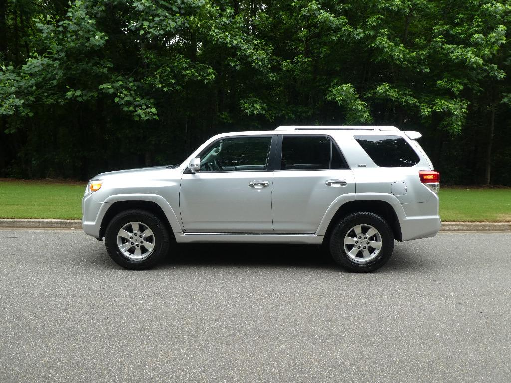 2011 Toyota 4Runner SR5 photo
