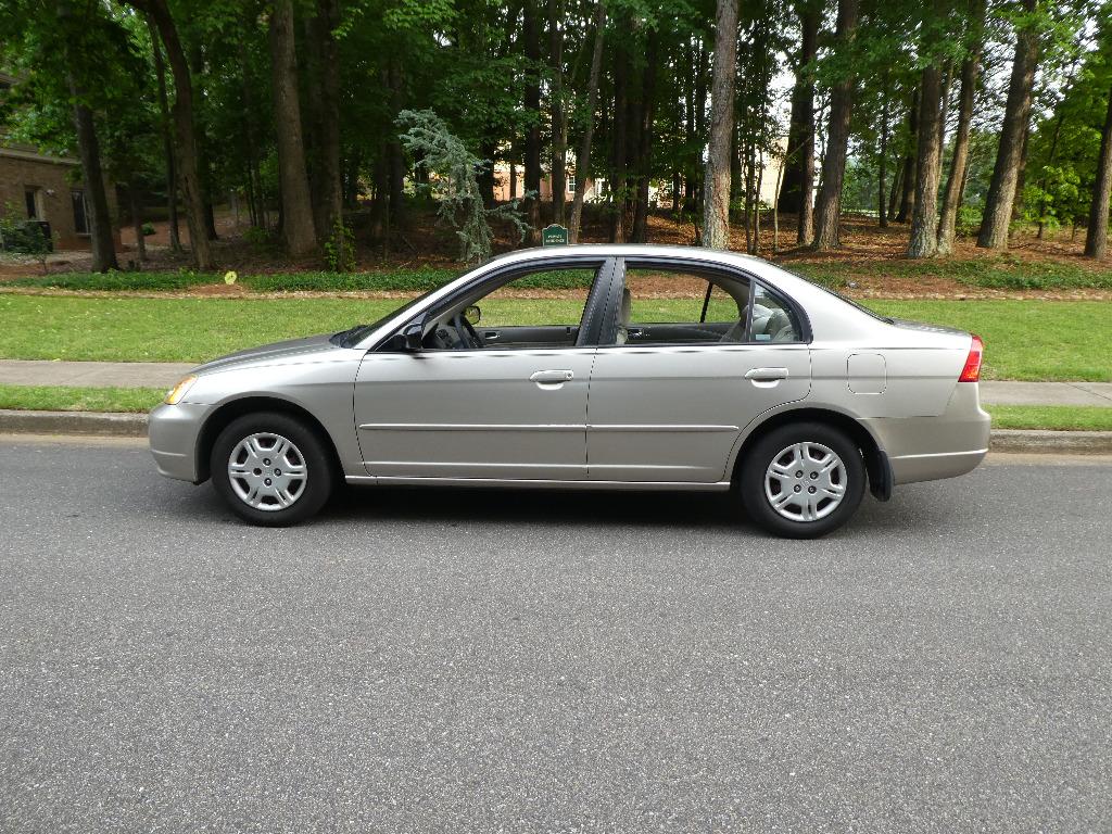 2002 Honda Civic LX photo