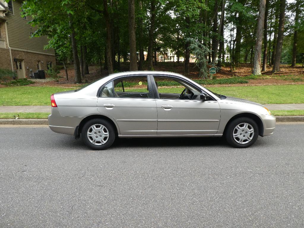 2002 Honda Civic LX photo