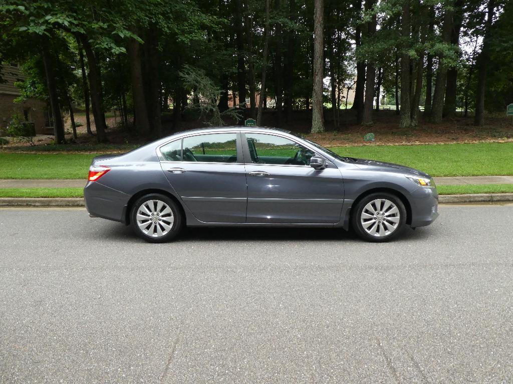 2013 Honda Accord - $15,495