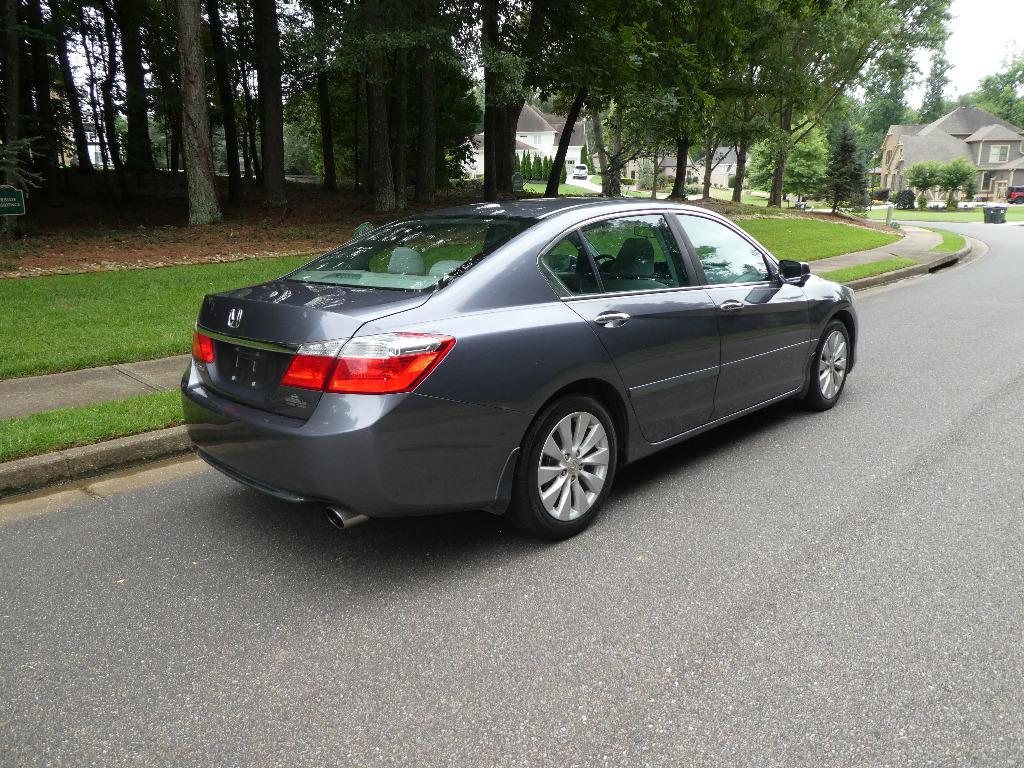 2013 Honda Accord - $15,495