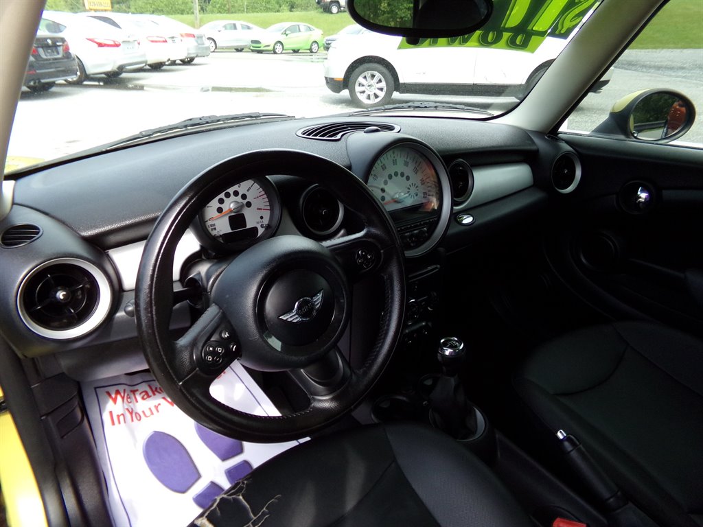 2014 Mini Cooper Roadster Convertible photo 46