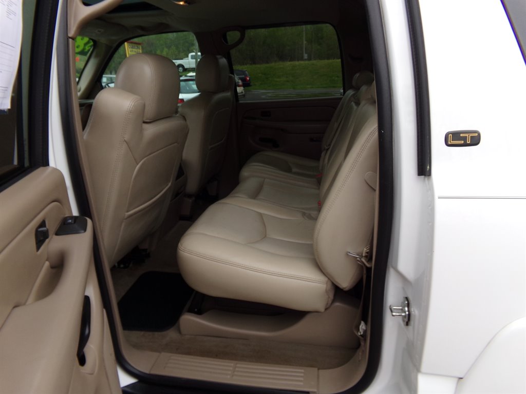 2005 Chevrolet Avalanche 1500 LS photo