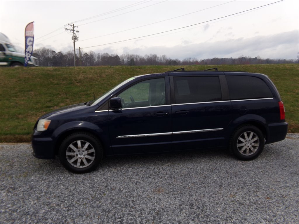2012 Chrysler Town & Country Touring photo