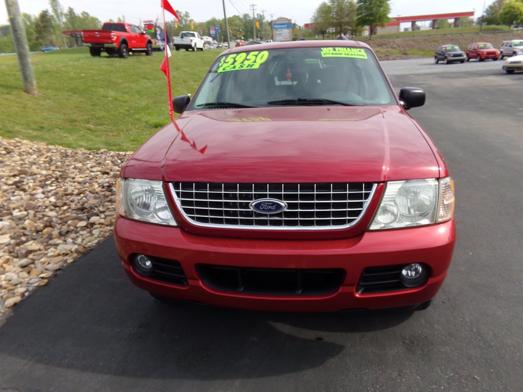 2004 Ford Explorer XLT photo