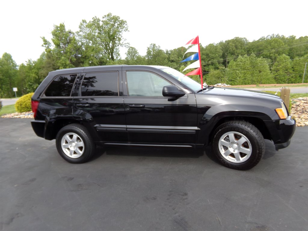 2008 Jeep Grand Cherokee Laredo photo