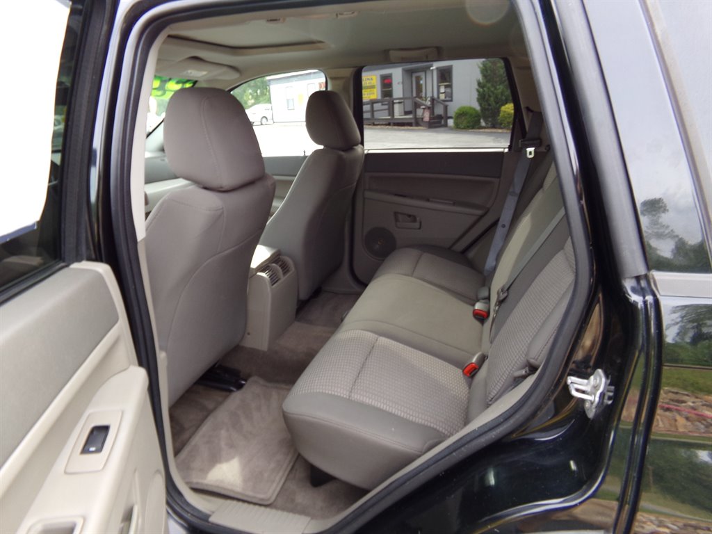 2008 Jeep Grand Cherokee Laredo photo