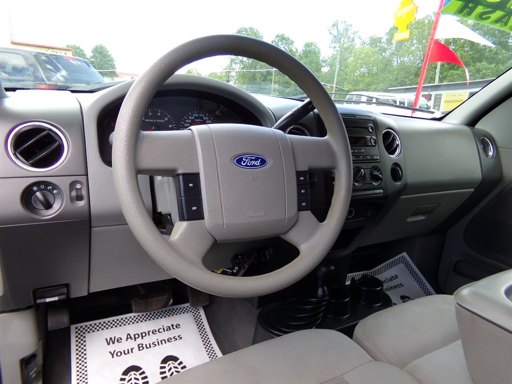 2006 Ford F-150 XL photo