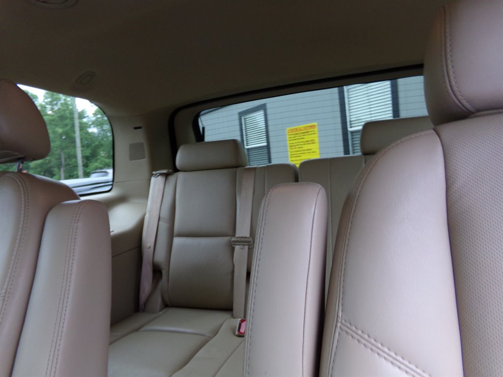 2009 GMC Yukon Denali photo