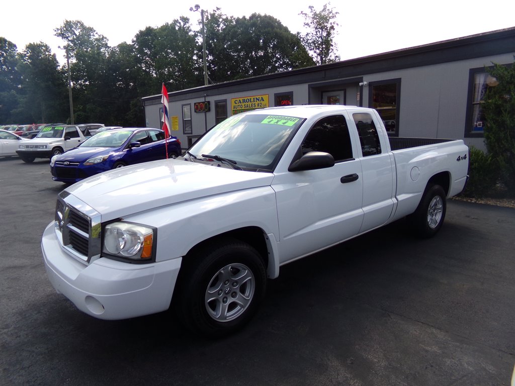 2006 Dodge Dakota - $5,495