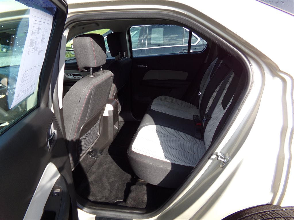 2014 Chevrolet Equinox LS photo