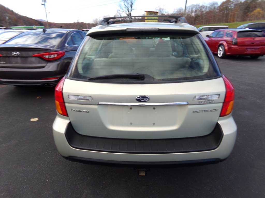 2005 Subaru Outback - $4,495