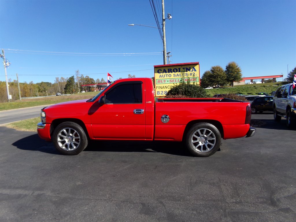 2005 GMC Sierra 1500 - $12,800