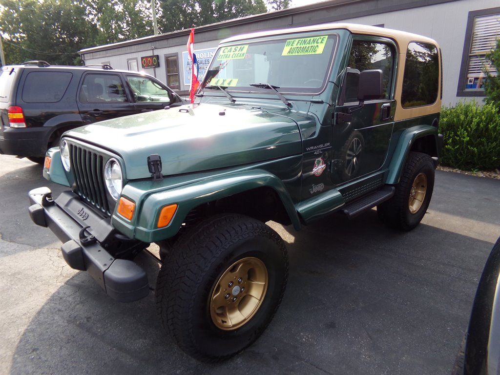 2000 Jeep Wrangler - $10,900