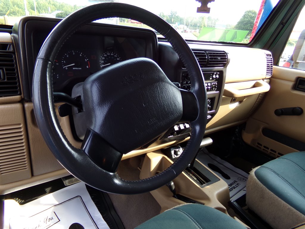 2000 Jeep Wrangler - $10,900