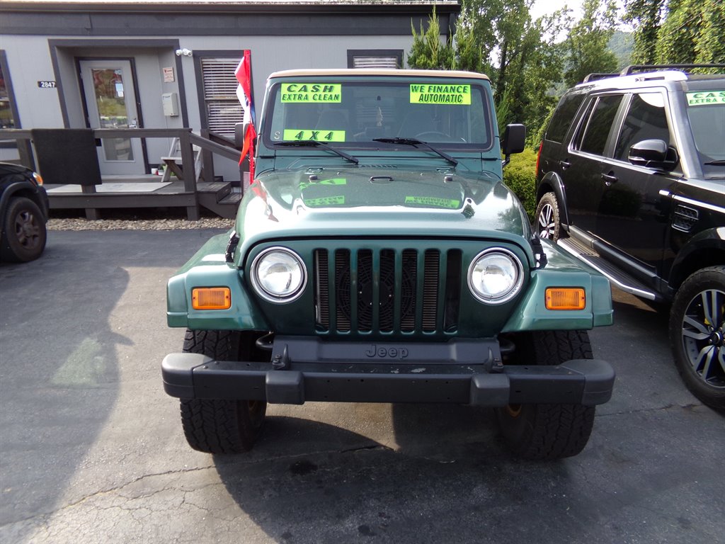 2000 Jeep Wrangler - $10,900