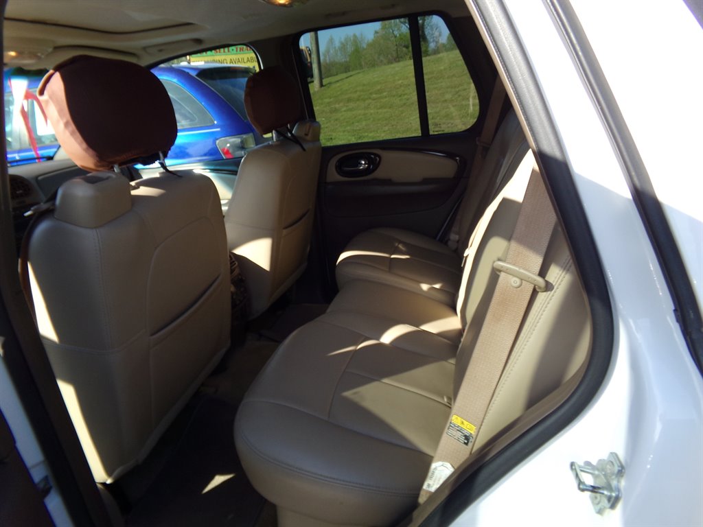 2006 Buick Rainier - $5,995