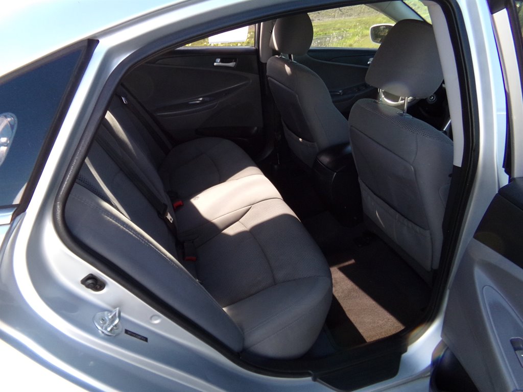 2013 Hyundai Sonata - $5,995