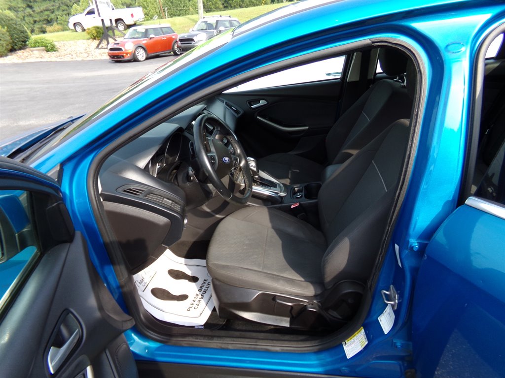 2012 Ford Focus - $5,995