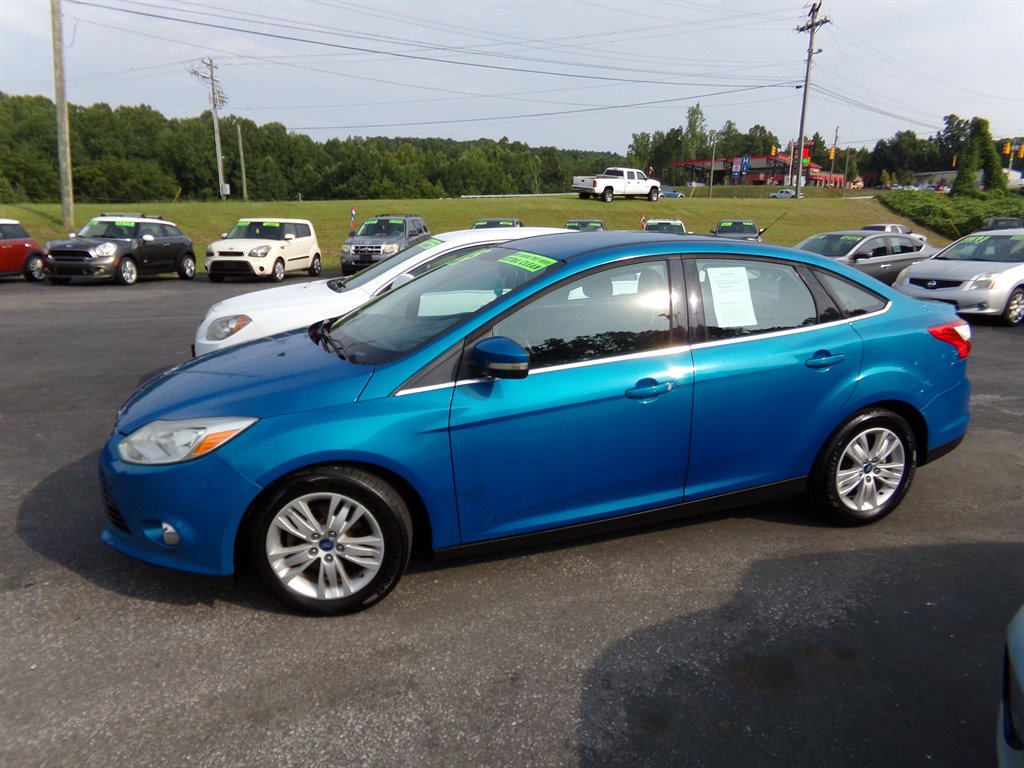 2012 Ford Focus - $5,995