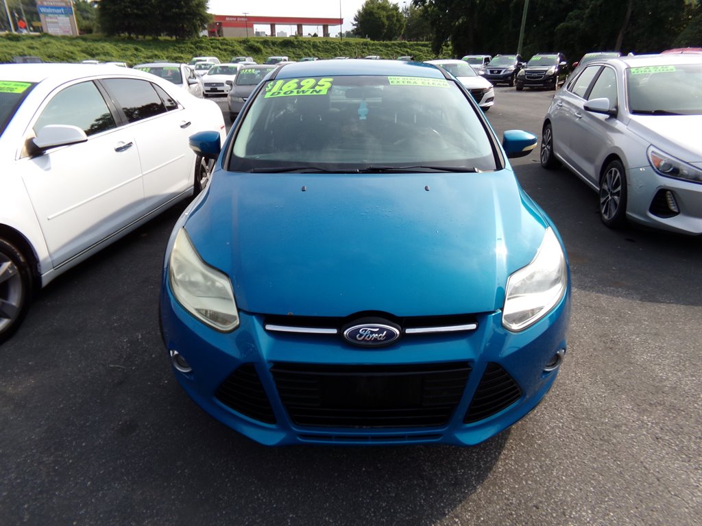 2012 Ford Focus - $5,995