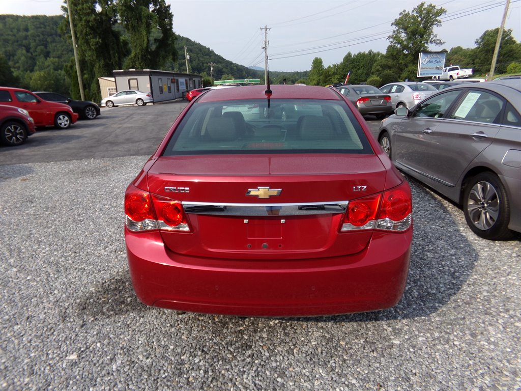 2011 Chevrolet Cruze - $6,995