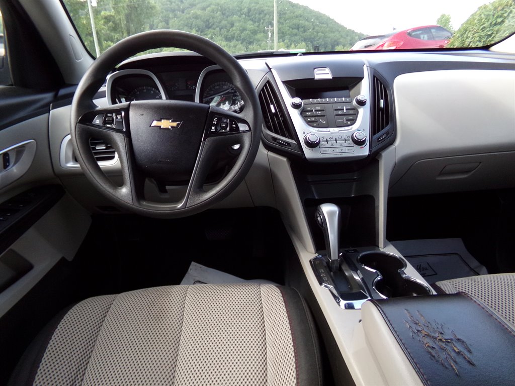 2015 Chevrolet Equinox - $6,995