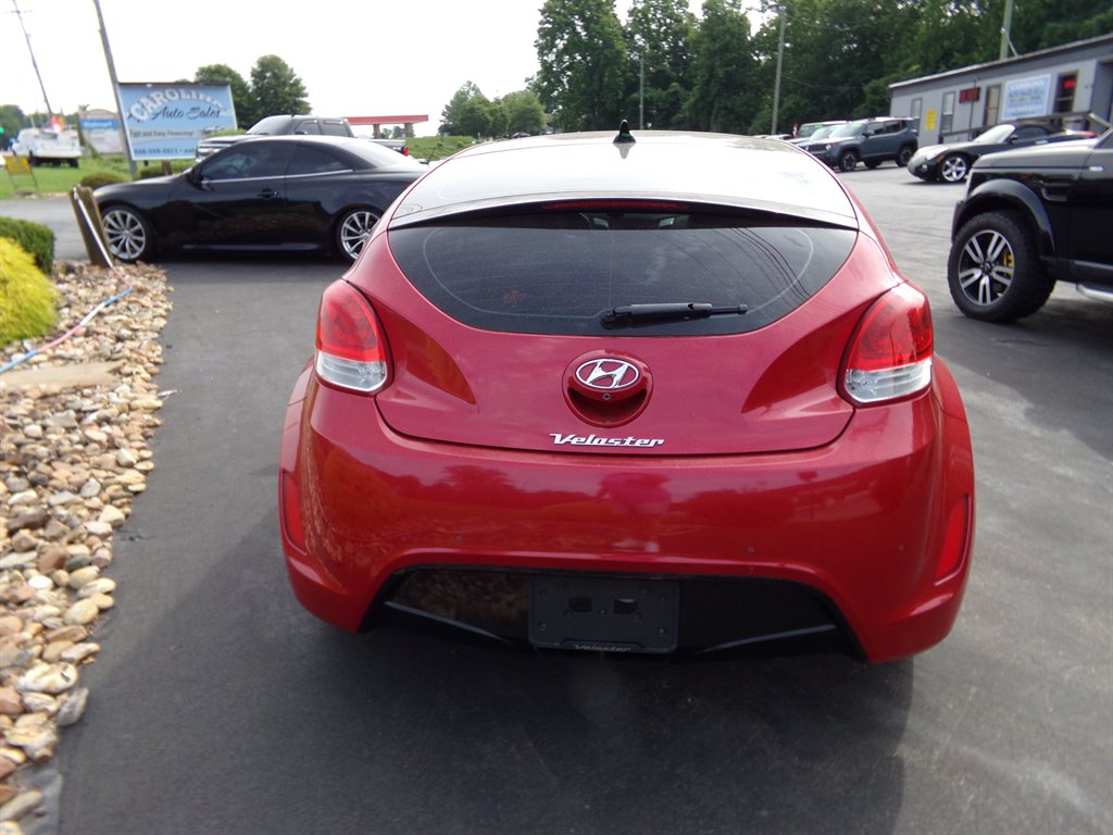 2014 Hyundai Veloster - $7,500
