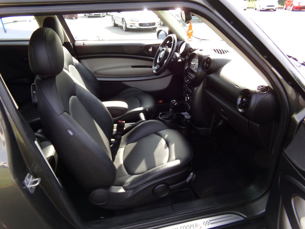 2013 MINI Cooper - $7,495
