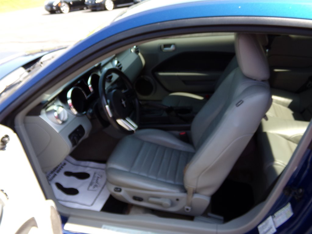 2007 Ford Mustang - $9,495