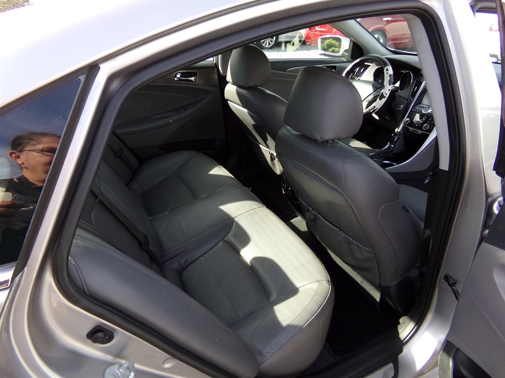 2013 Hyundai Sonata - $6,495