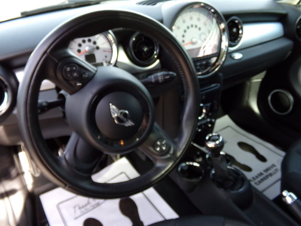 2011 MINI Hardtop - $6,495